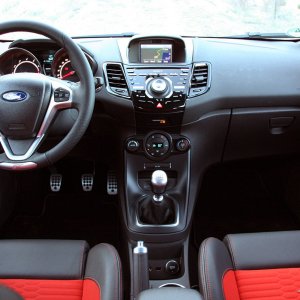 19-2014-ford-fiesta-st-fd.jpg