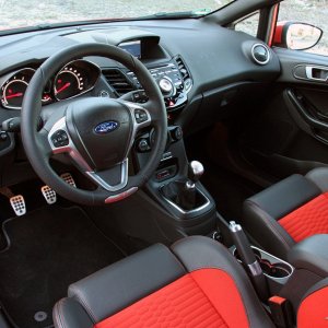 20-2014-ford-fiesta-st-fd.jpg