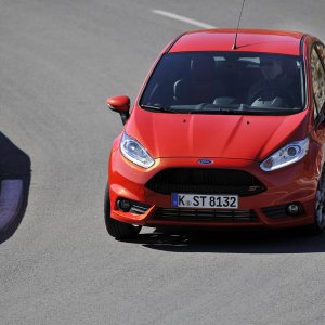 39-2014-ford-fiesta-st-fd.jpg